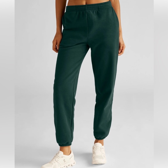 NWOT Beyond Yoga Luxefleexe sweatpant - Picture 1 of 5